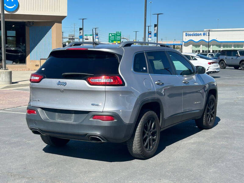 2018 Jeep Cherokee Latitude