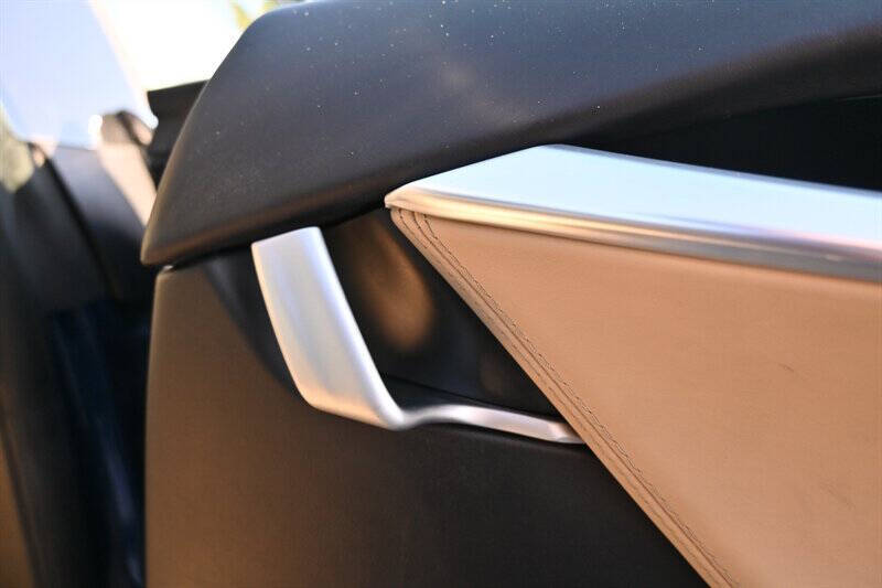 2017 Tesla Model S 75D