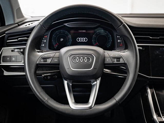 2022 Audi Q7 quattro Premium Plus 55 TFSI