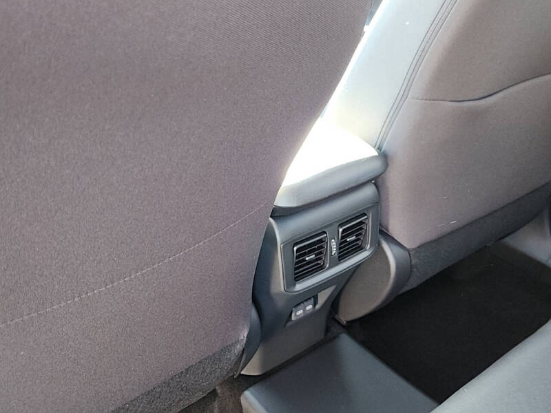 2025 Toyota RAV4 Plug-in Hybrid SE