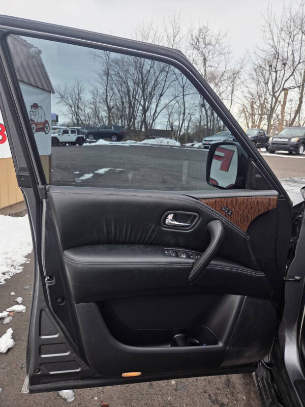 2017 Nissan Armada Platinum