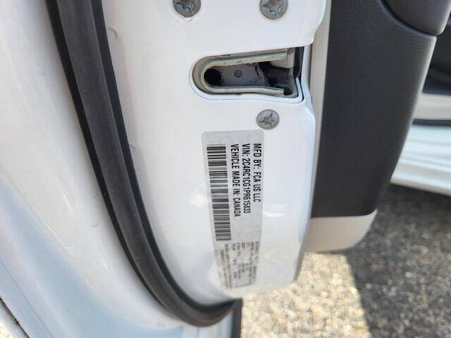 2023 Chrysler Voyager LX