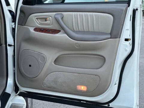 2005 Toyota Sequoia Limited