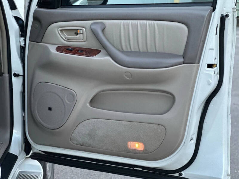 2005 Toyota Sequoia Limited