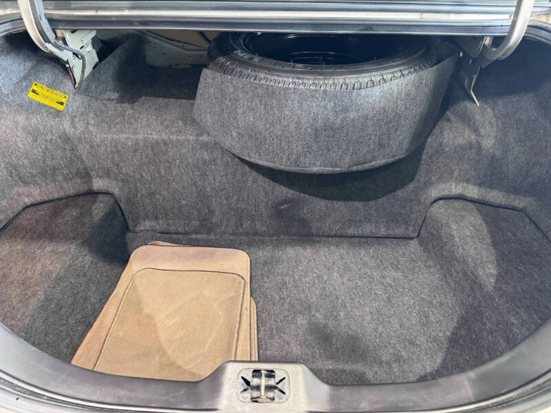 2002 Lincoln Town Car Executive