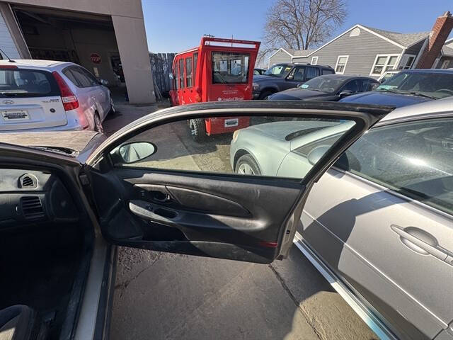 2004 Chevrolet Monte Carlo LS