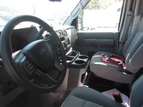 2025 Ford E-Series E-350 SD