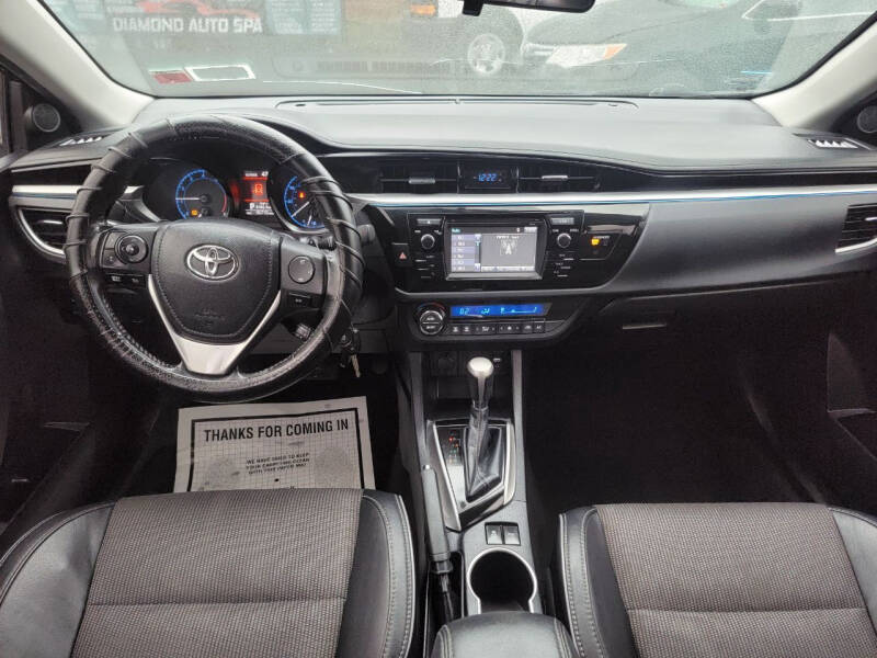 2016 Toyota Corolla S Premium photo 12