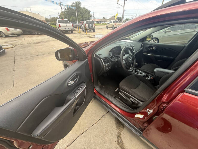 2019 Jeep Cherokee Latitude