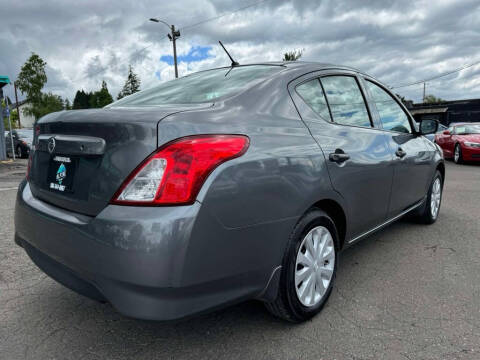 2016 Nissan Versa 1.6 S