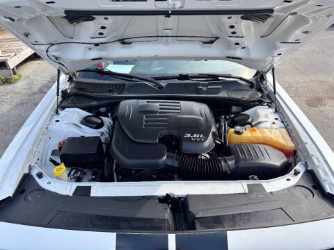 2018 Dodge Challenger SXT Plus