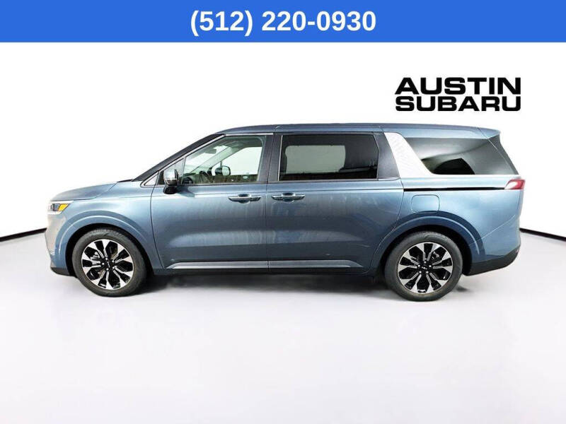 2023 Kia Carnival EX