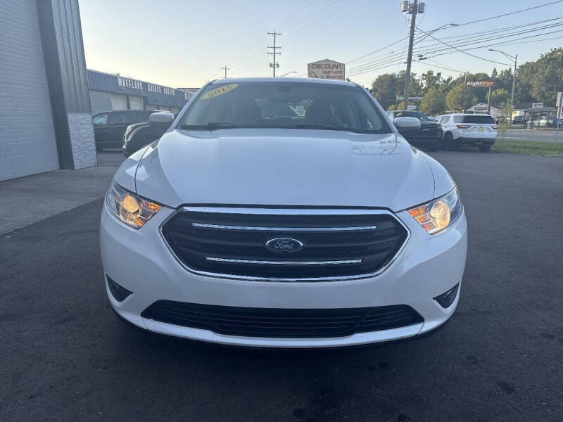 2015 Ford Taurus SEL