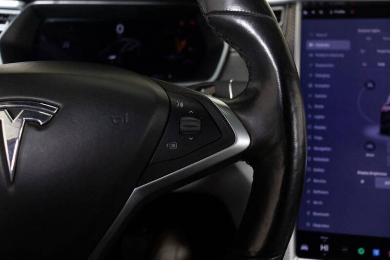 2017 Tesla Model X 90D