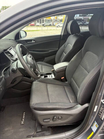 2016 Hyundai Tucson SE