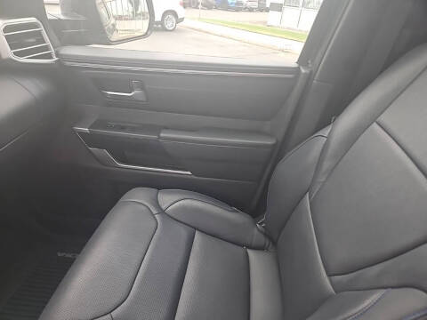 2024 Toyota Sequoia Platinum