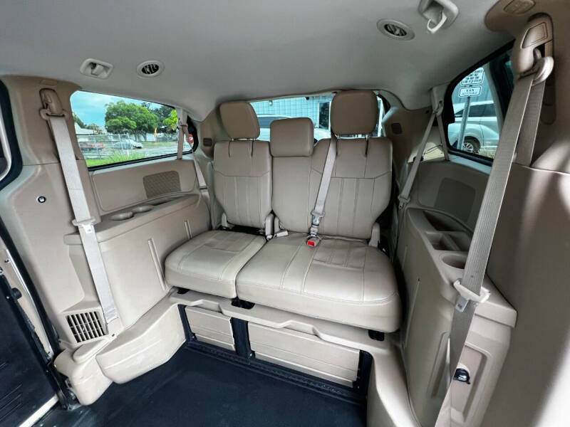 2013 Dodge Grand Caravan SXT