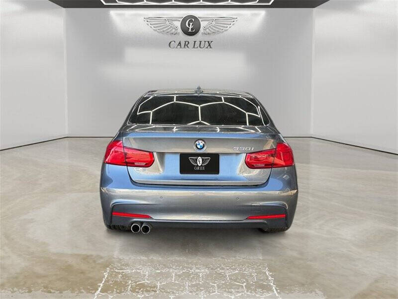 2018 BMW 3 Series 330i