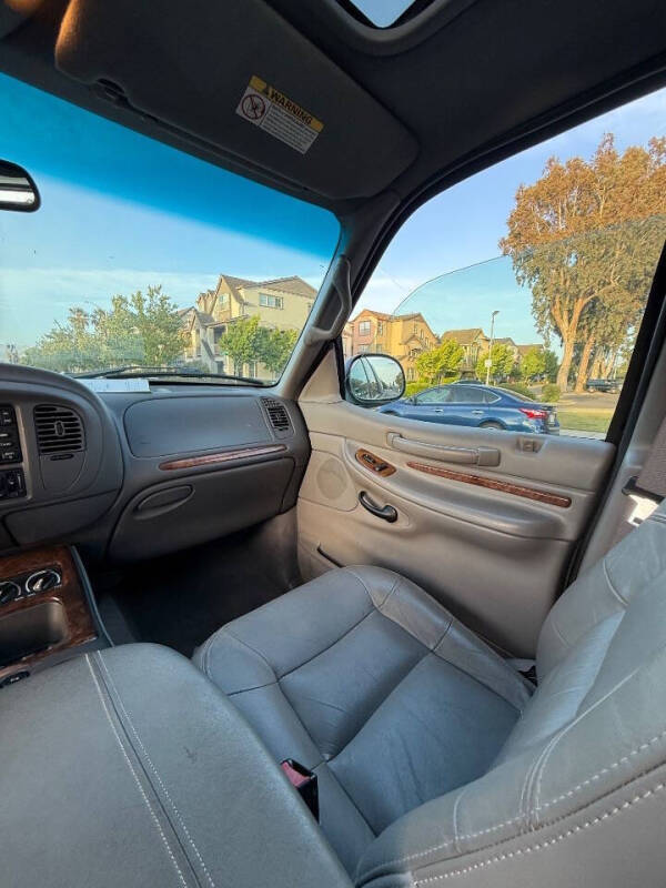 2001 Lincoln Navigator