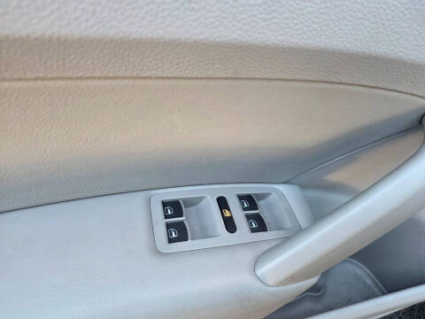 2012 Volkswagen Passat SE PZEV