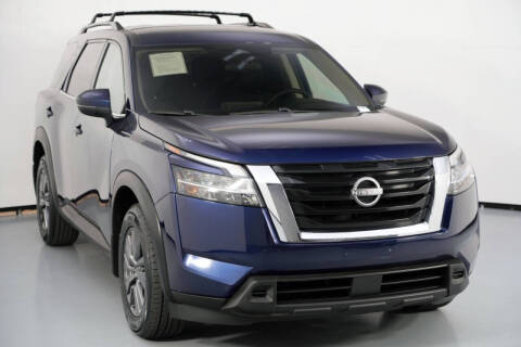 2022 Nissan Pathfinder SV
