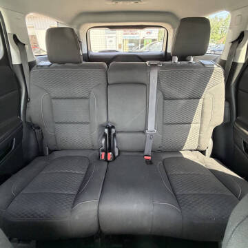 2017 GMC Acadia SLE-2