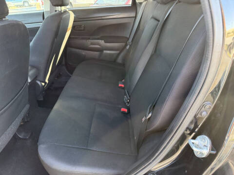 2015 Mitsubishi Outlander Sport 2.4 ES