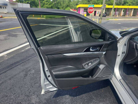 2017 Nissan Maxima 3.5 SR