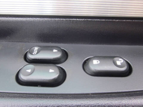 2004 Ford Thunderbird Deluxe