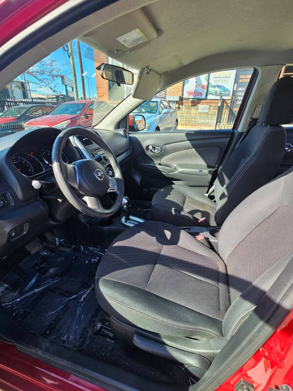 2014 Nissan Versa 1.6 SV