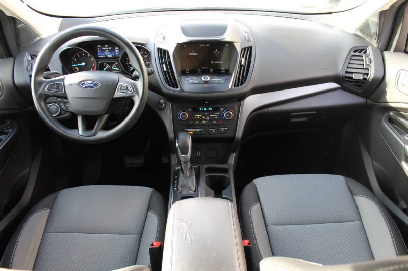 2019 Ford Escape SE photo 21