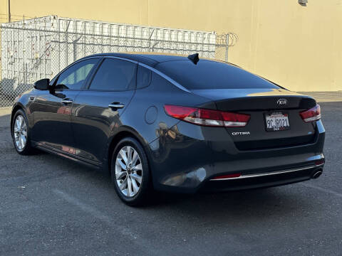 2016 Kia Optima LX