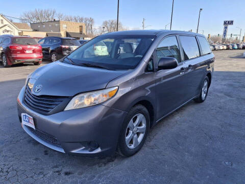 2011 Toyota Sienna Base 7-Passenger