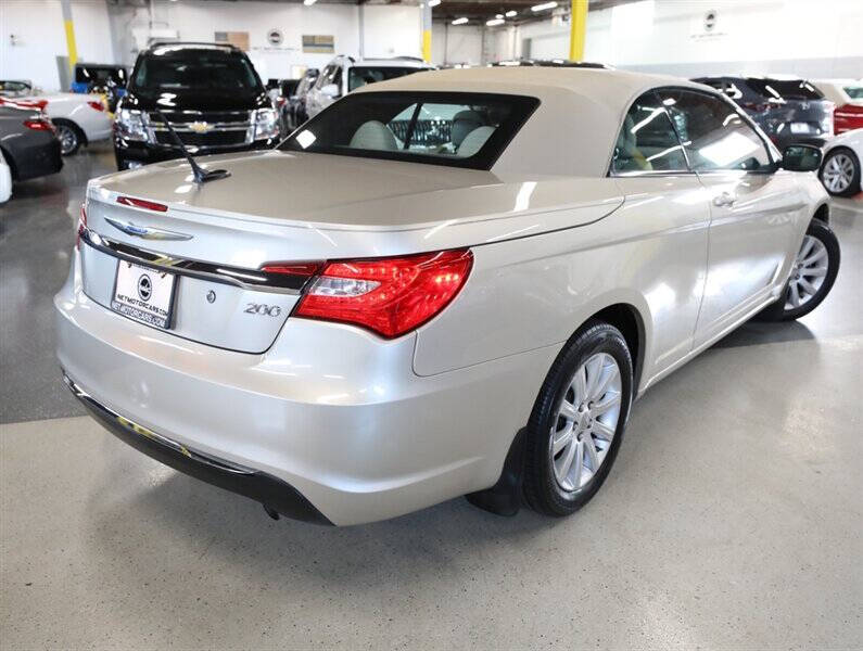 2013 Chrysler 200 Touring