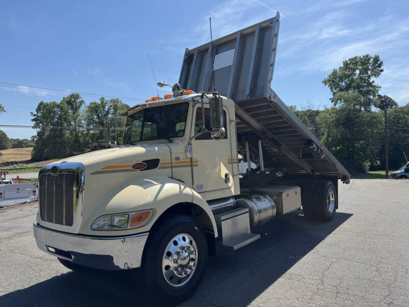 2010 Peterbilt 337