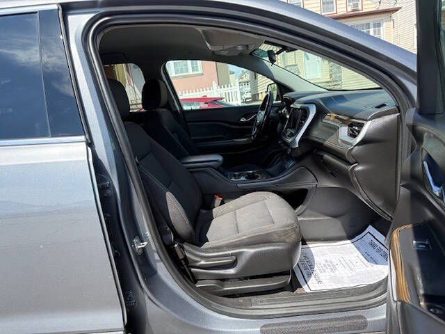 2020 GMC Acadia SLE