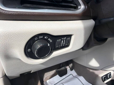 2017 Chrysler Pacifica Touring