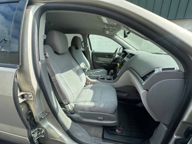 2015 GMC Acadia SLE-2