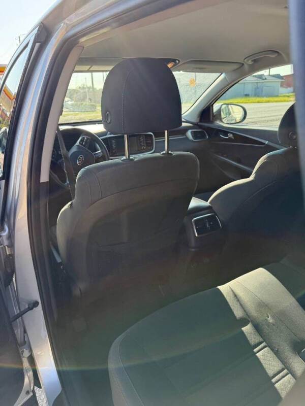 2019 Kia Sorento S V6