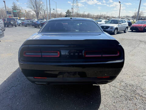 2019 Dodge Challenger SXT