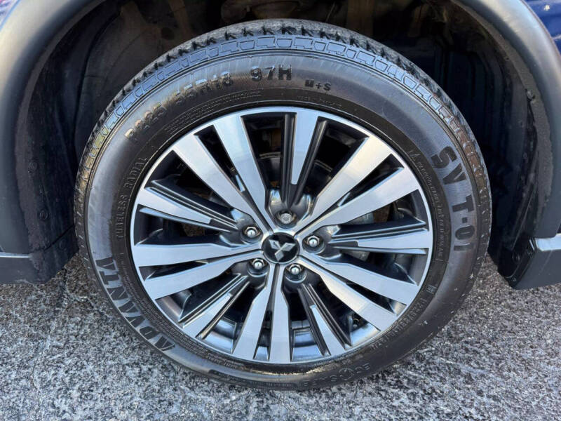 2019 Mitsubishi Outlander ES