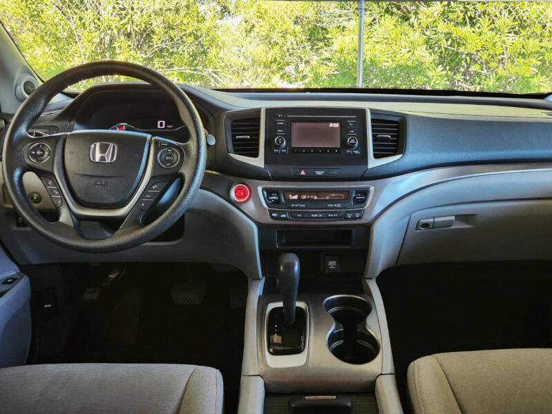 2017 Honda Pilot LX