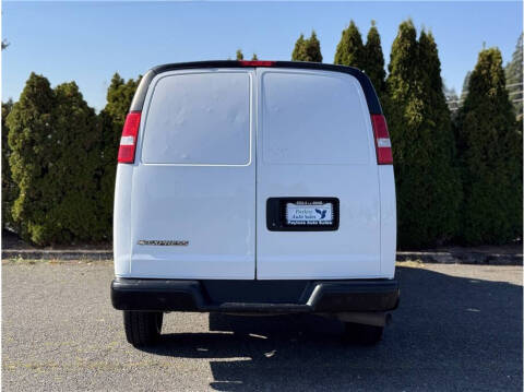 2020 Chevrolet Express 2500