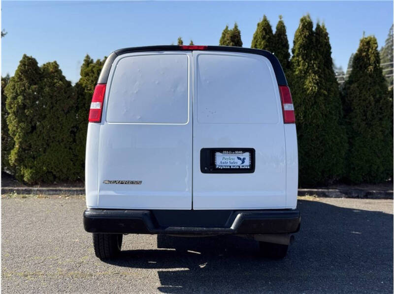 2020 Chevrolet Express 2500