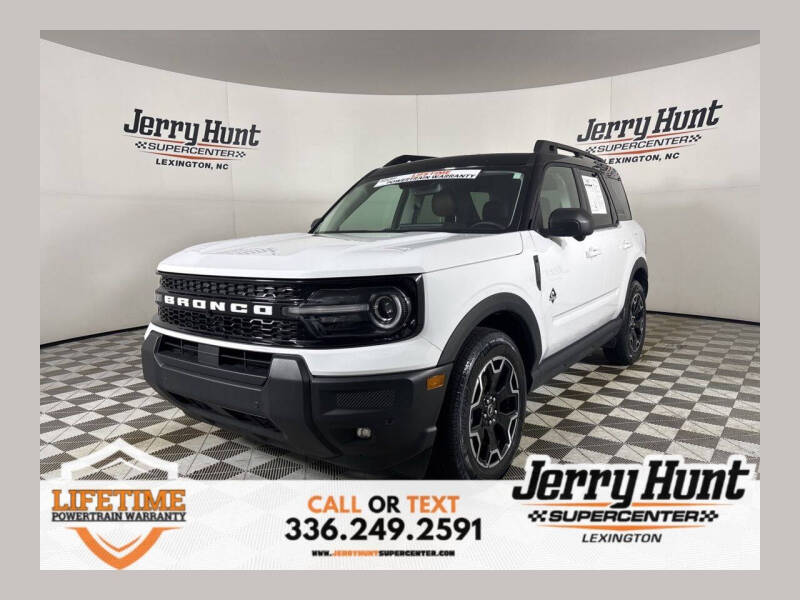 2025 Ford Bronco Sport Outer Banks's photo