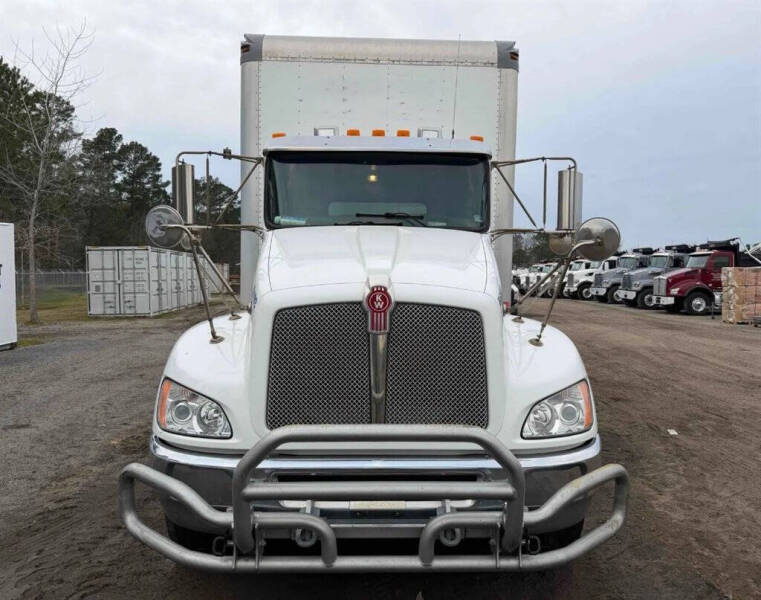 2020 Kenworth T270