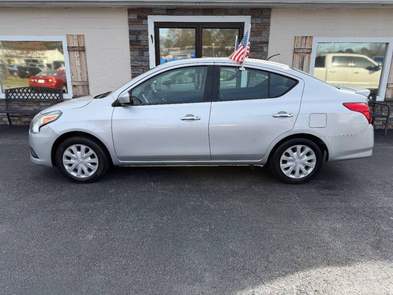 2017 Nissan Versa 1.6 SV