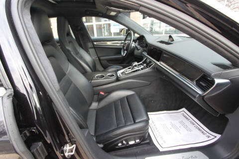 2017 Porsche Panamera Turbo