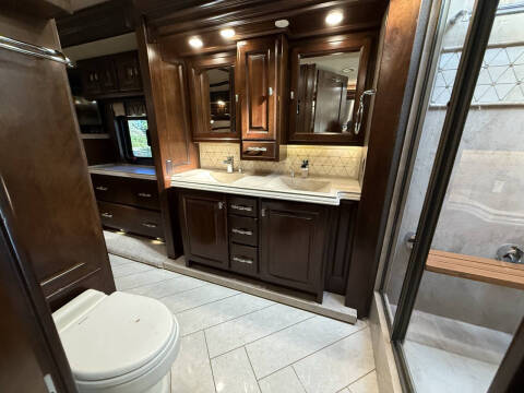 2016 Tiffin Allegro Bus