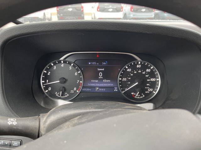 2022 Nissan Frontier S